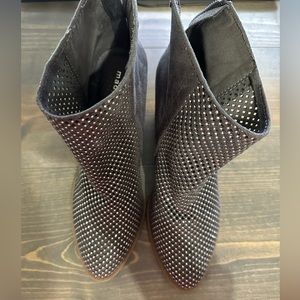 Gray/Silver boots, Madden Girl
